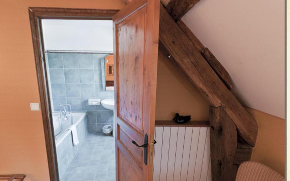 La Ferme Des Vallees Otel Les Essarts-le-Roi Oda fotoğraf